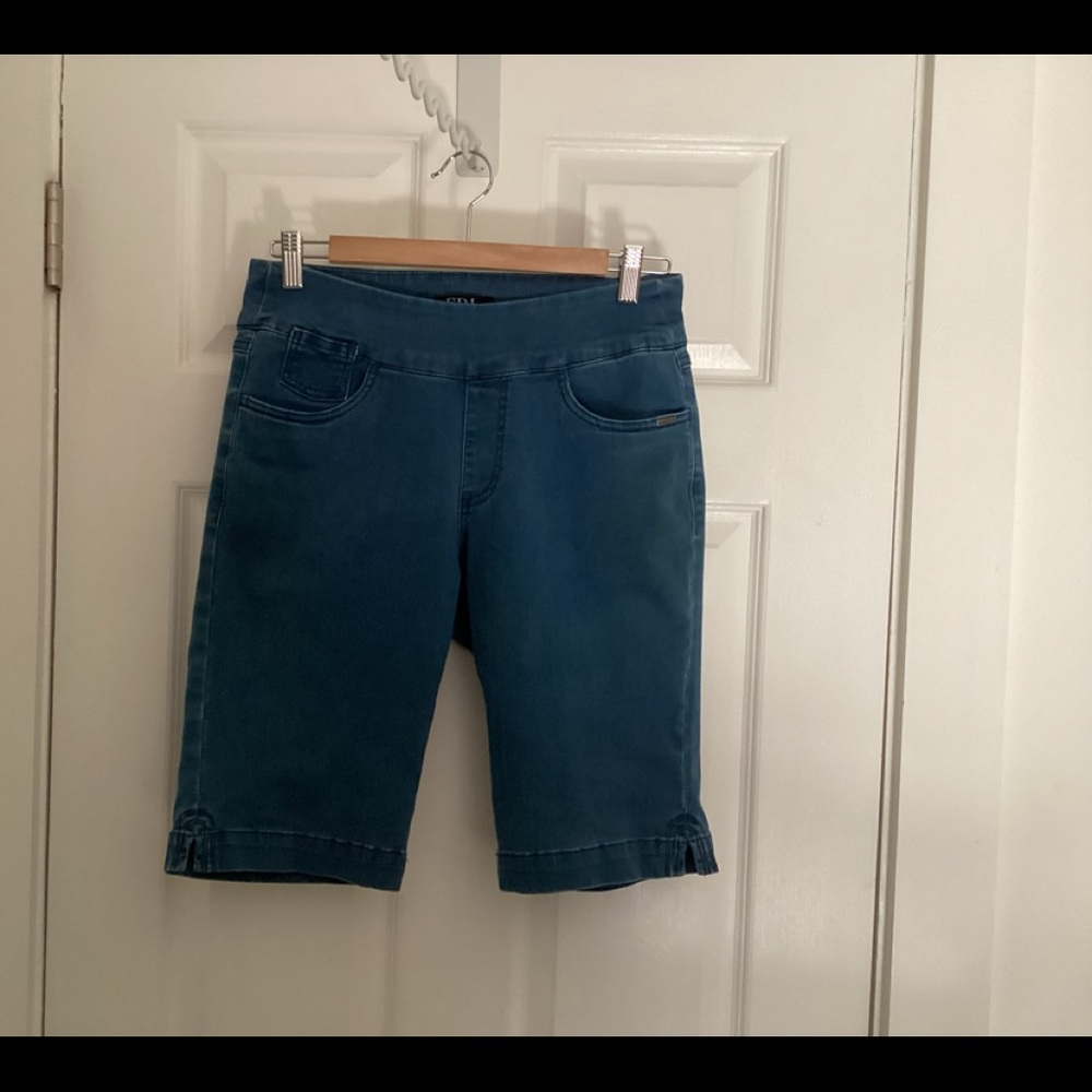 Womens French Dressing Jean (FDJ) Bermuda